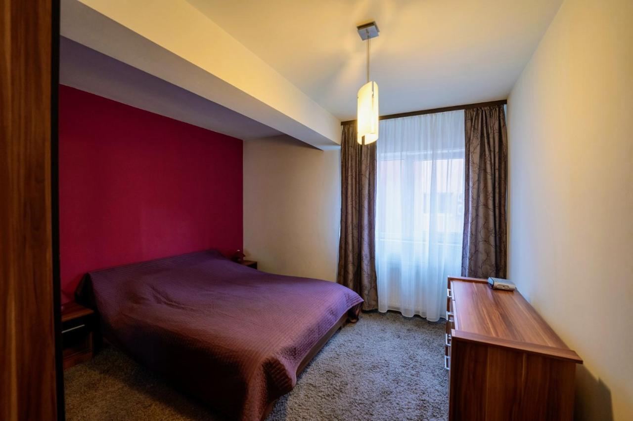 Quiet 3-Room Apt - 2 Parking Spaces - 5 Min Bus 플로레스티 외부 사진