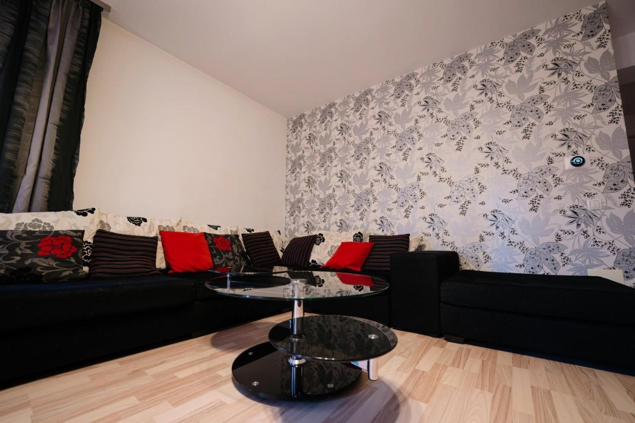 Quiet 3-Room Apt - 2 Parking Spaces - 5 Min Bus 플로레스티 외부 사진