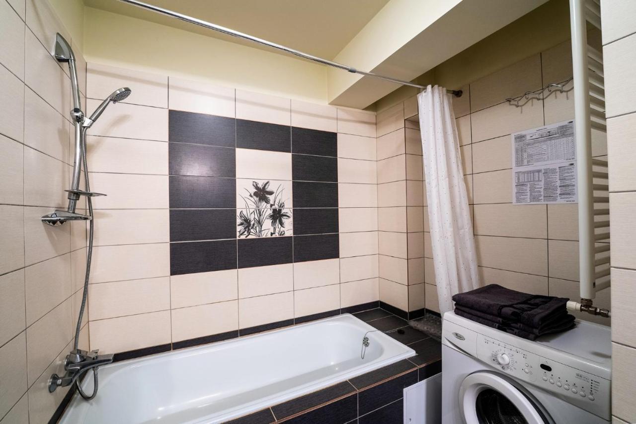 Quiet 3-Room Apt - 2 Parking Spaces - 5 Min Bus 플로레스티 외부 사진