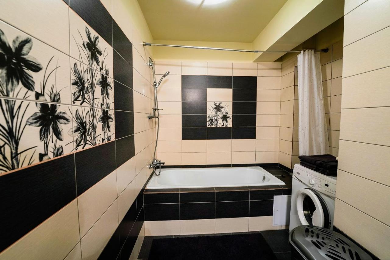 Quiet 3-Room Apt - 2 Parking Spaces - 5 Min Bus 플로레스티 외부 사진
