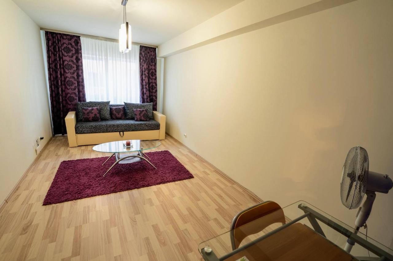 Quiet 3-Room Apt - 2 Parking Spaces - 5 Min Bus 플로레스티 외부 사진